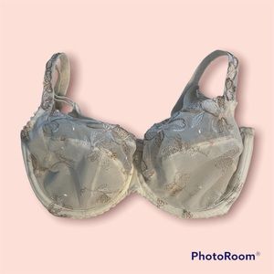 Gently used Prima Donna lace bra size 32 E(DD)